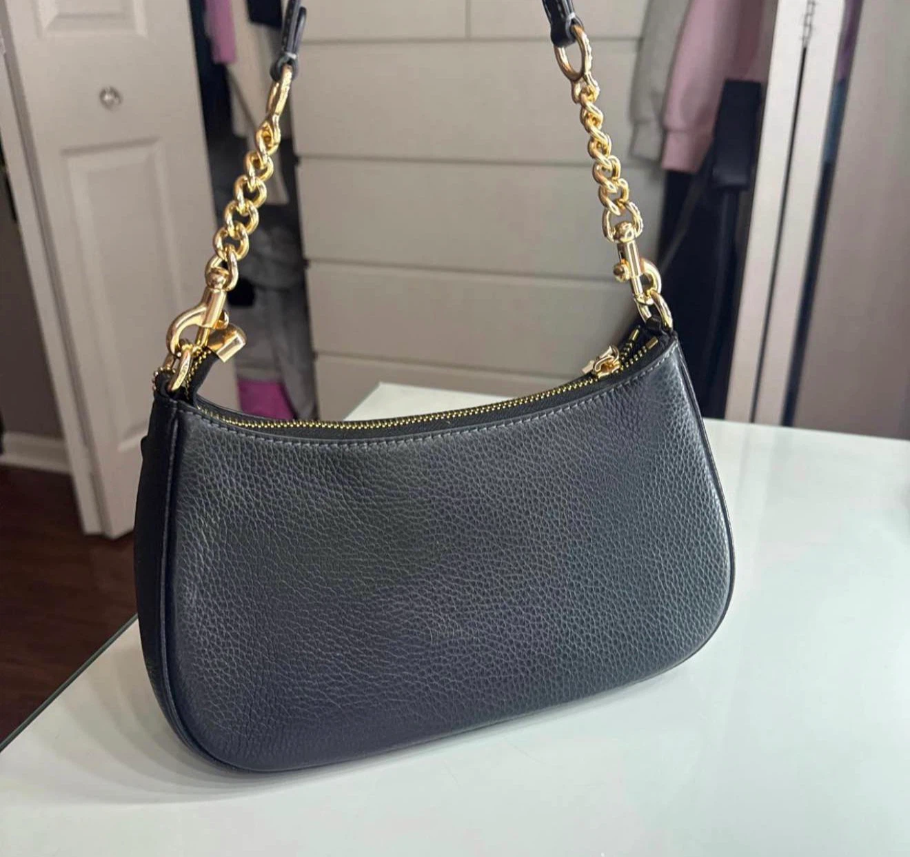 COACH Black Leather Shoulder Bag with Gold Chain - photo 2
