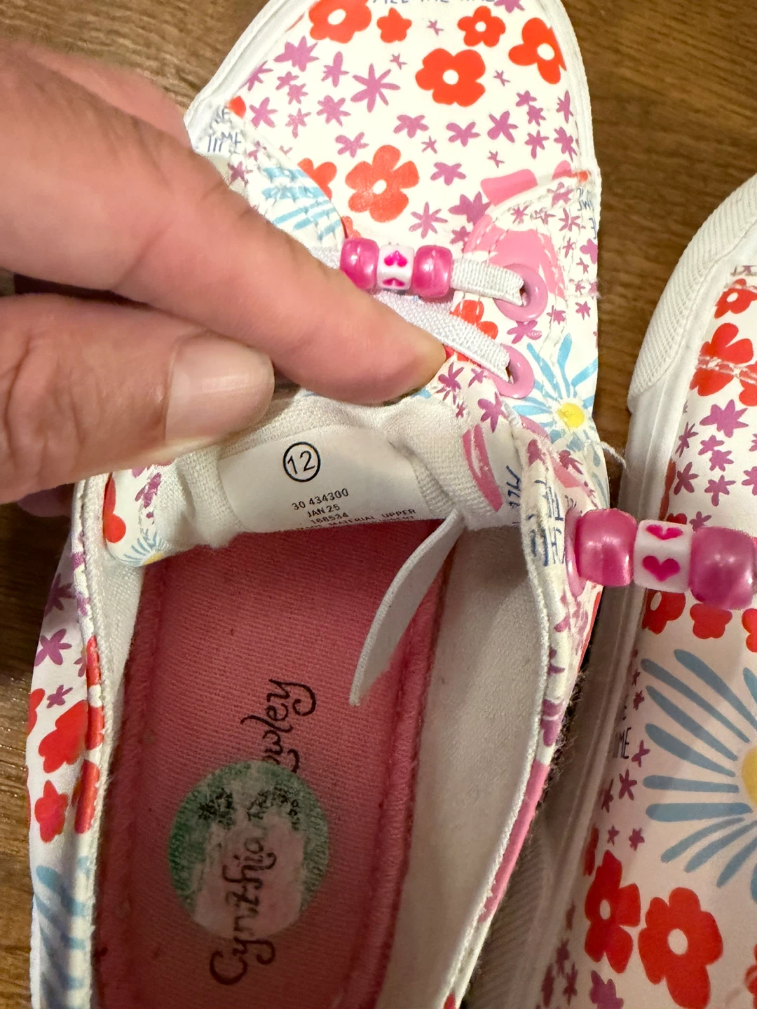 Cynthia Rowley Floral Sneakers - Toddler Size 12 - photo 5