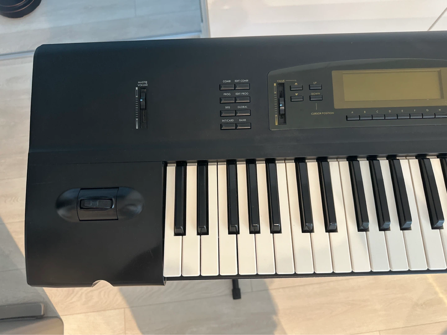Korg 01/W Synthesizer Keyboard - photo 2