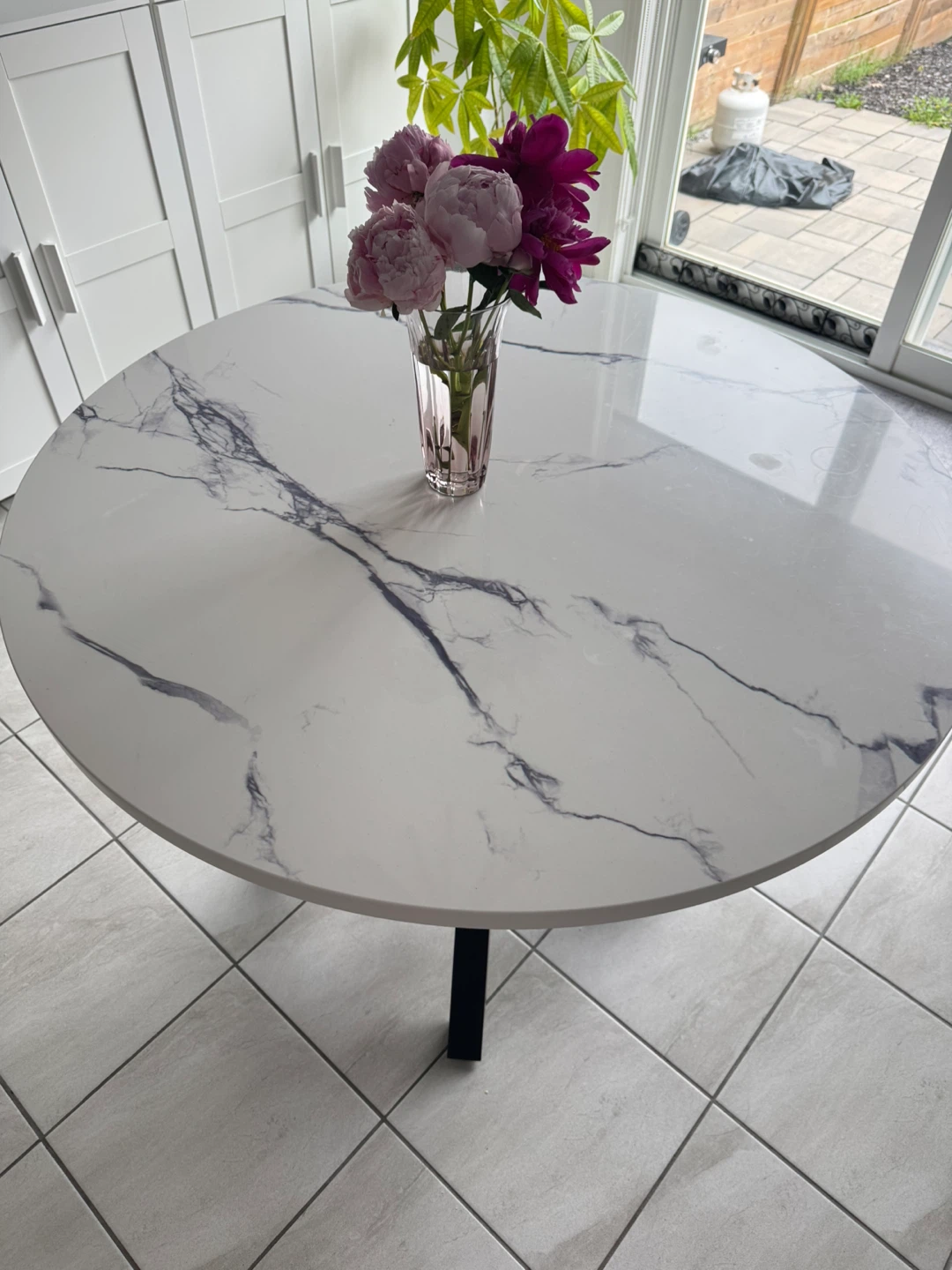 Round Marble Dining Table with Black X-Base - photo 2