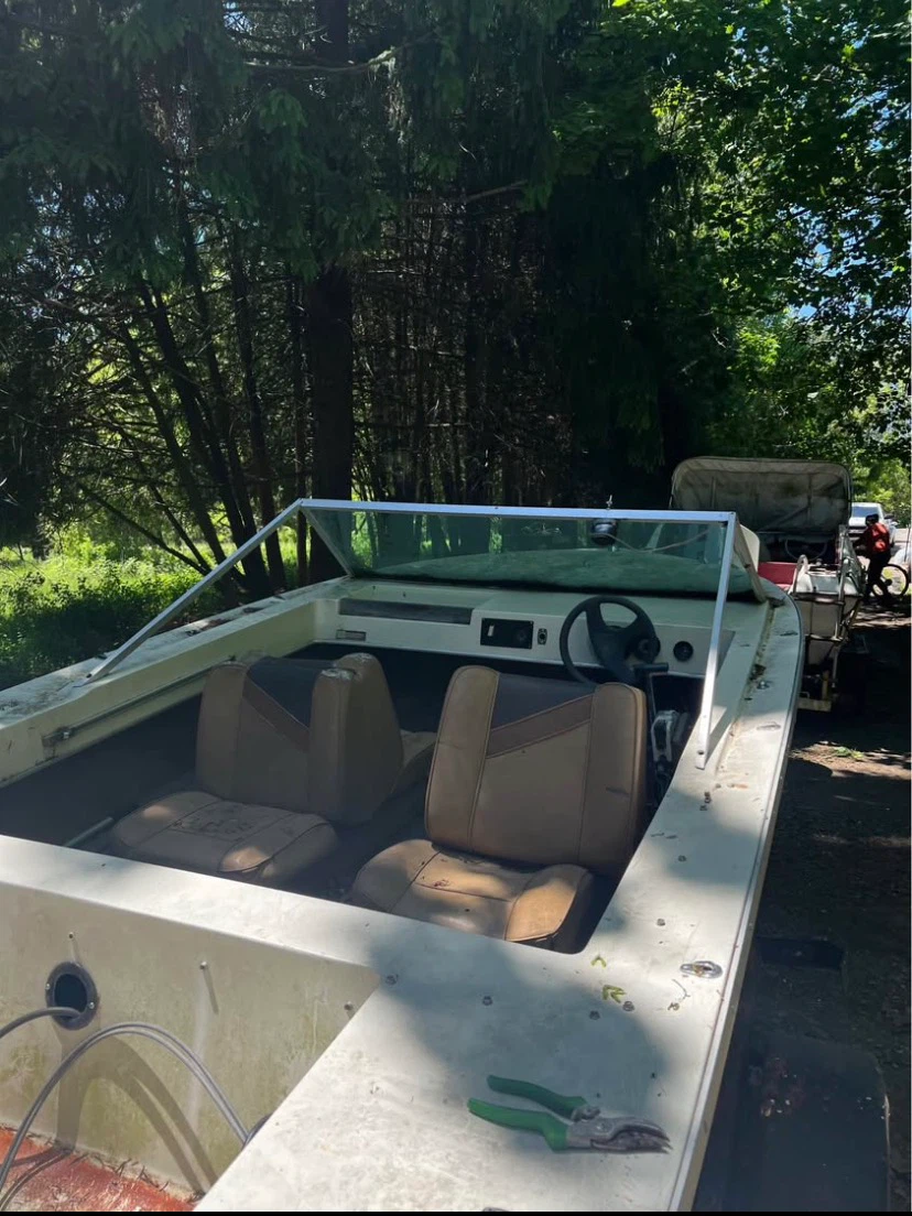 2 boats with trailers, engines, engine hoist/stand. - photo 2