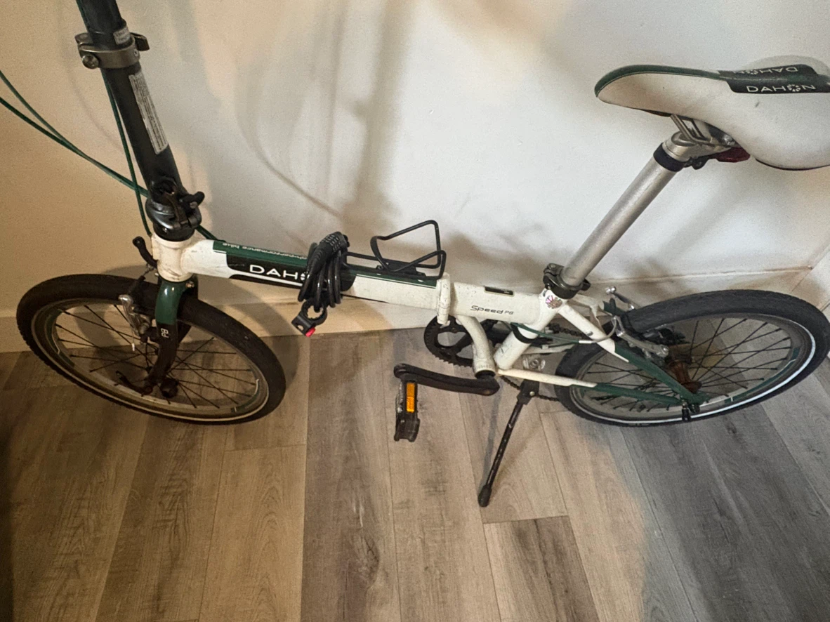 Dahon Speed P8 Folding Bike – $350 - photo 4