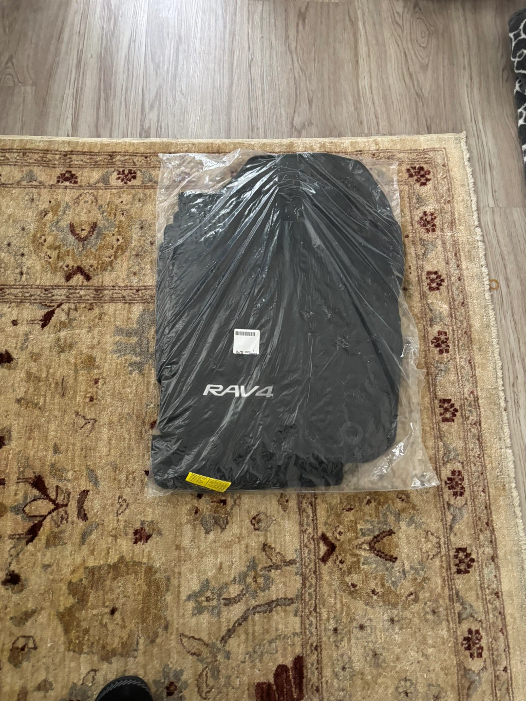 Toyota RAV4  Floor Mats 2013-2025 - photo 3