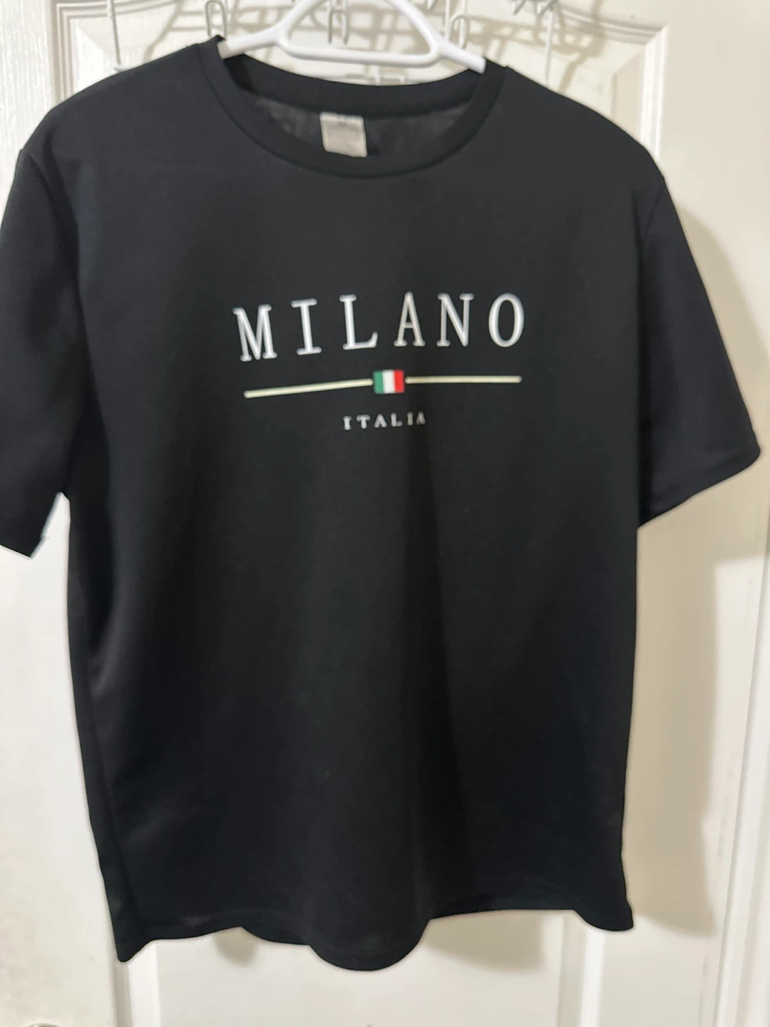 Black Milano Italia T-Shirt Size Medium