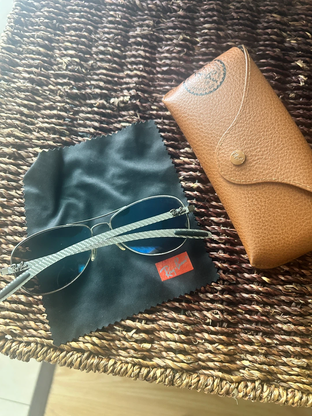 Ray-Ban Sunglasses with Case - photo 2