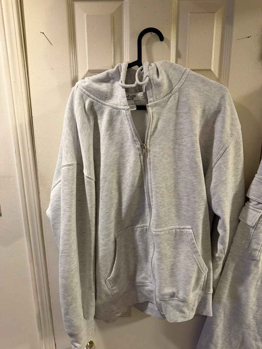 Refuge Athletics Grey Hoodie and Cargo Pants Set - photo 3