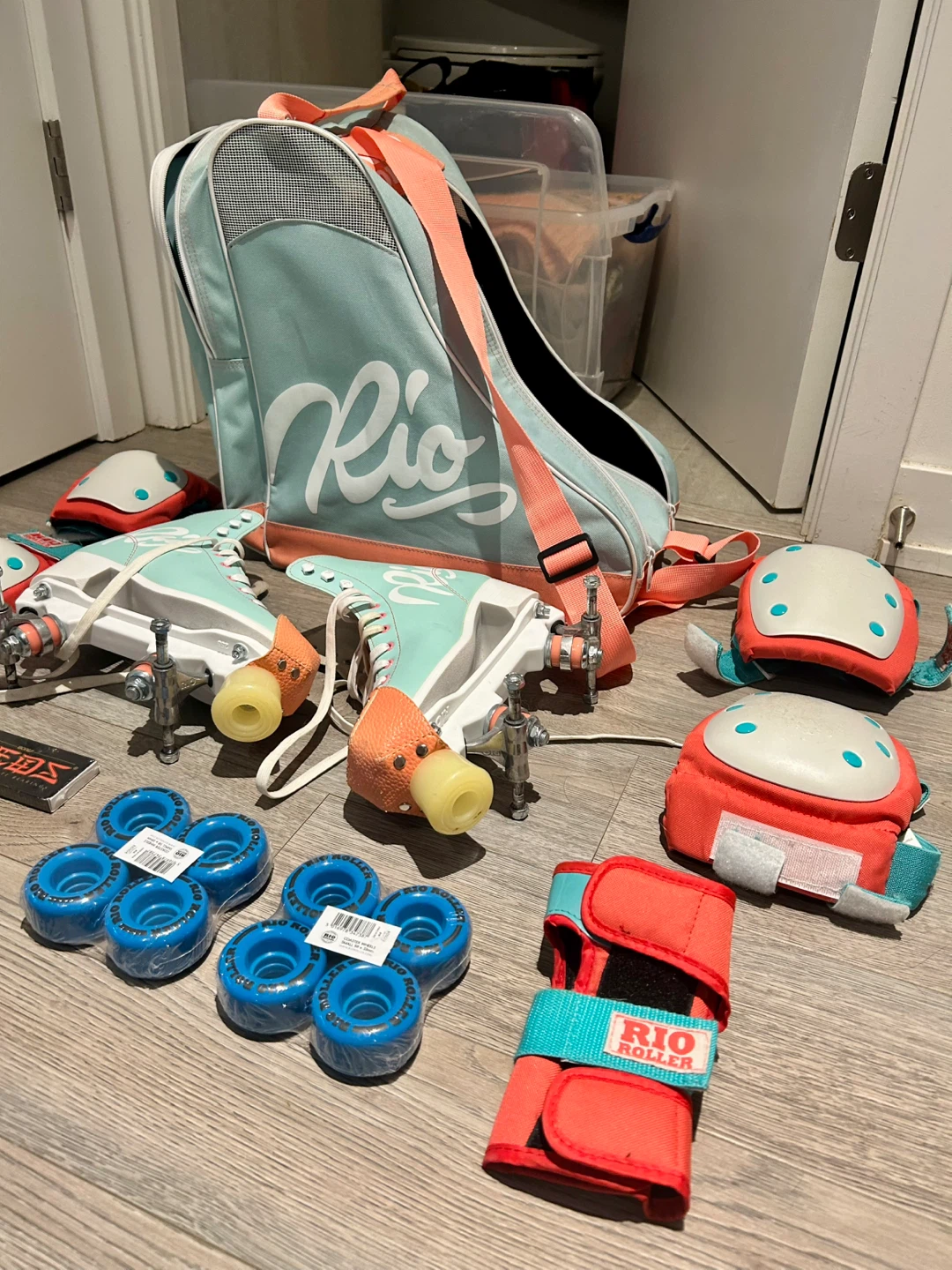 Women’s Size 9 Rio Quad Roller Skates Set - photo 3