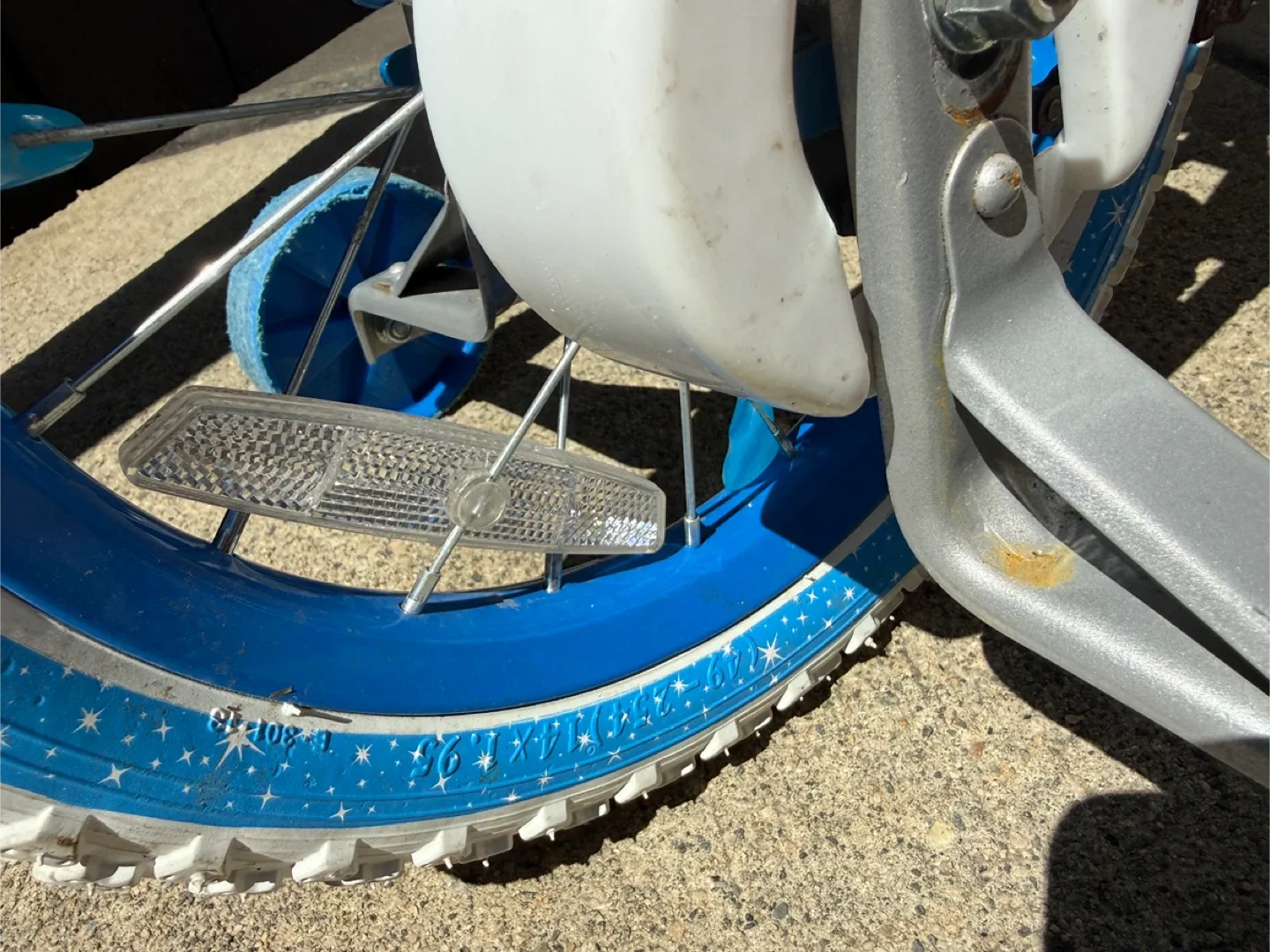 LIkE NEW 14 inch Blue Cinderella Kids Bike with training wheels - photo 3