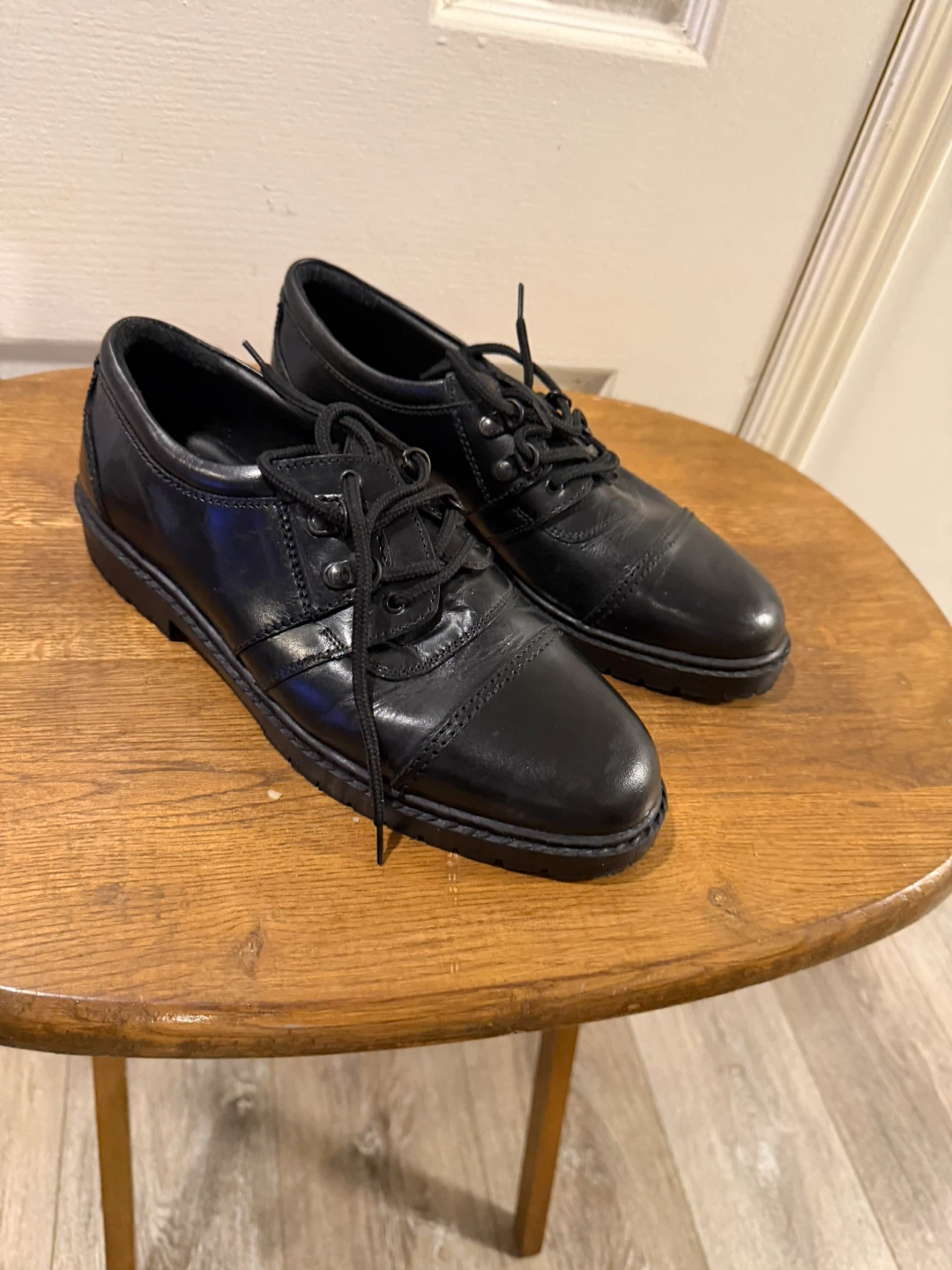 REAL Shoes Black Leather Cap Toe Oxford Shoes