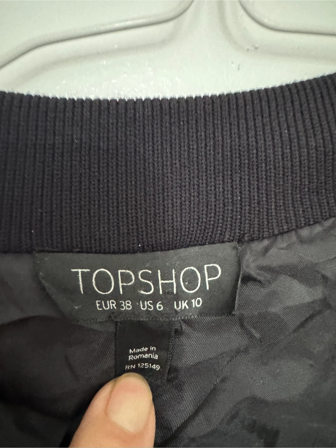 TOPSHOP Black Sequin Bomber Jacket Size US 6 - photo 2