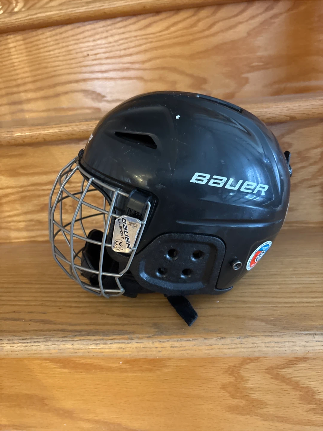 Bauer Hockey Helmet - photo 2