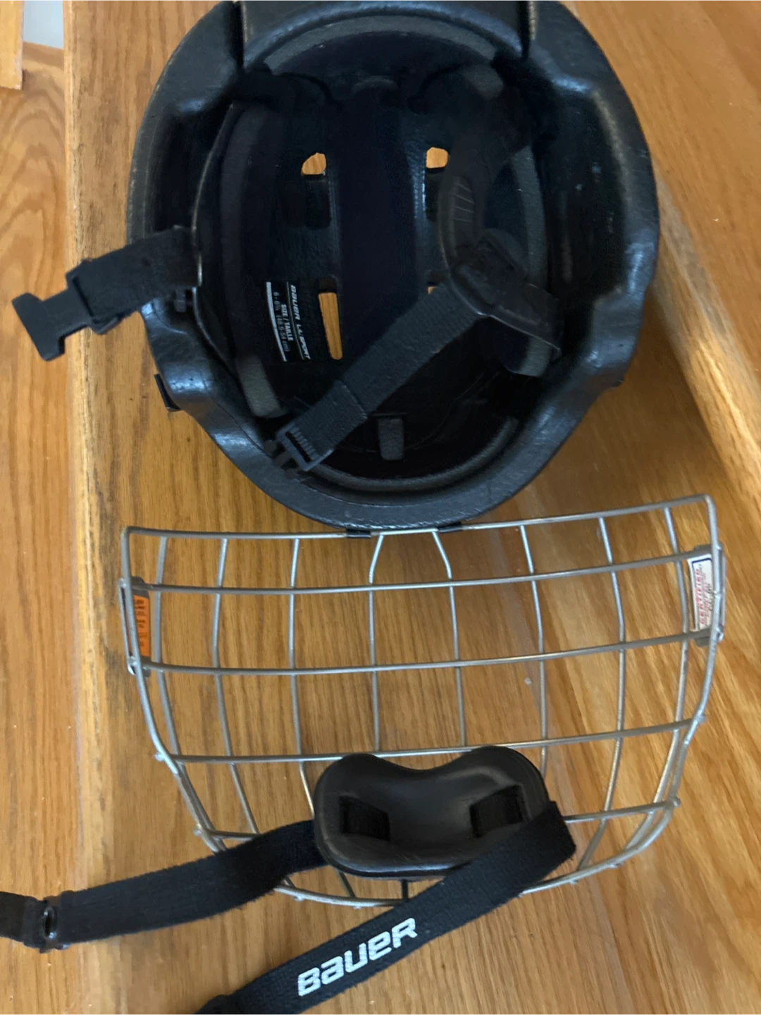 Bauer Hockey Helmet - photo 3