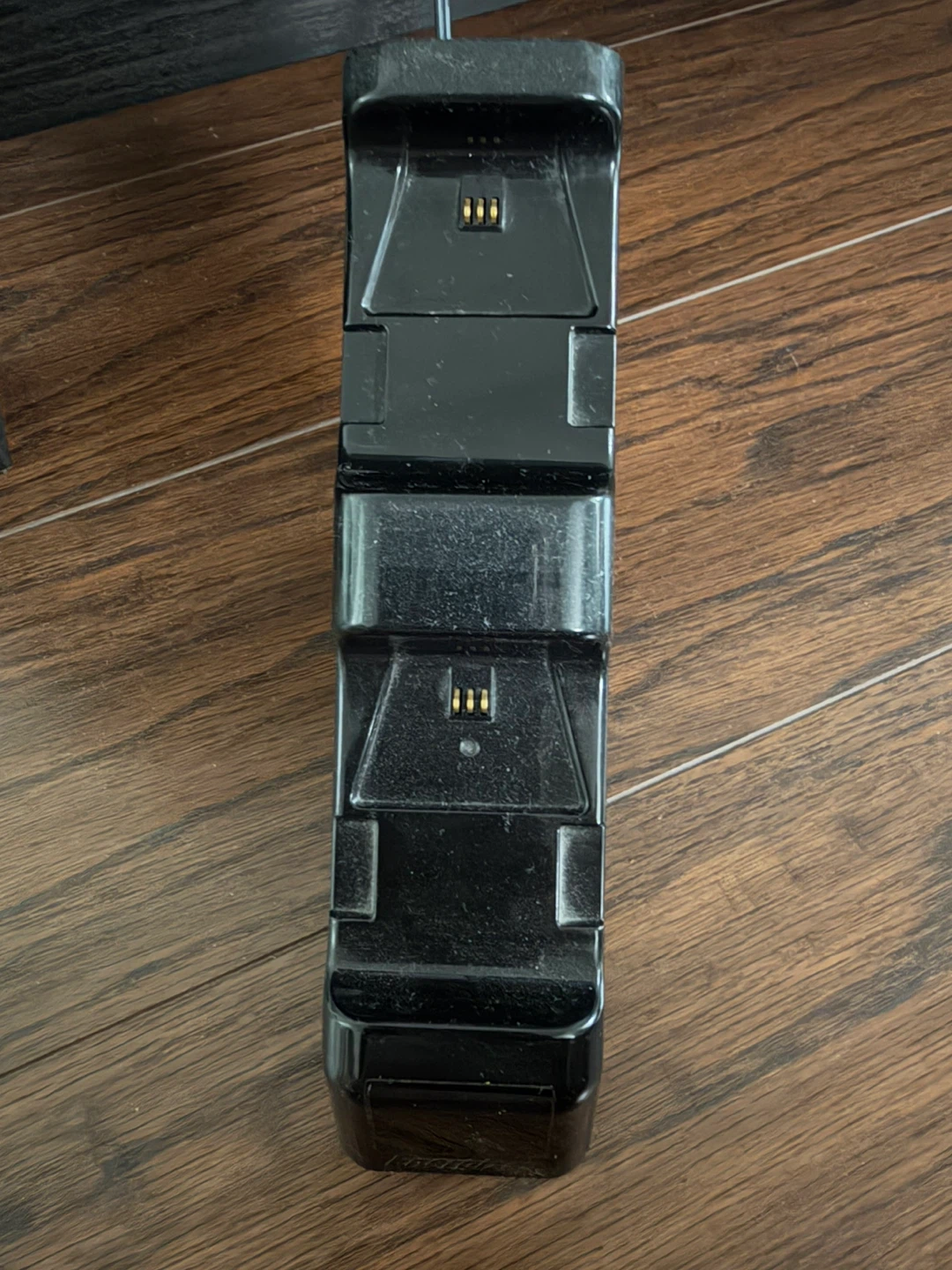 2 Xbox Controller Charging Station with One Controller and USB - photo 2