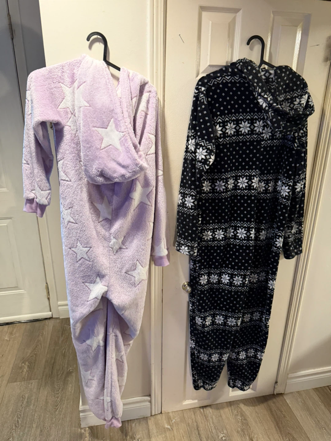2 Fleece Onesies Pajamas - photo 4