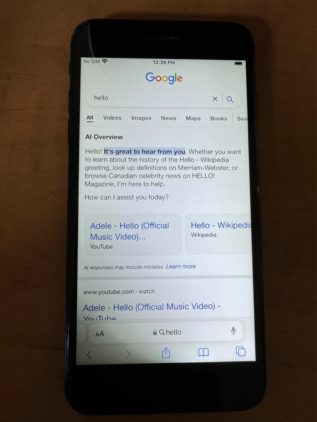 Apple iPhone 7 Plus (32GB) slight screen issue light