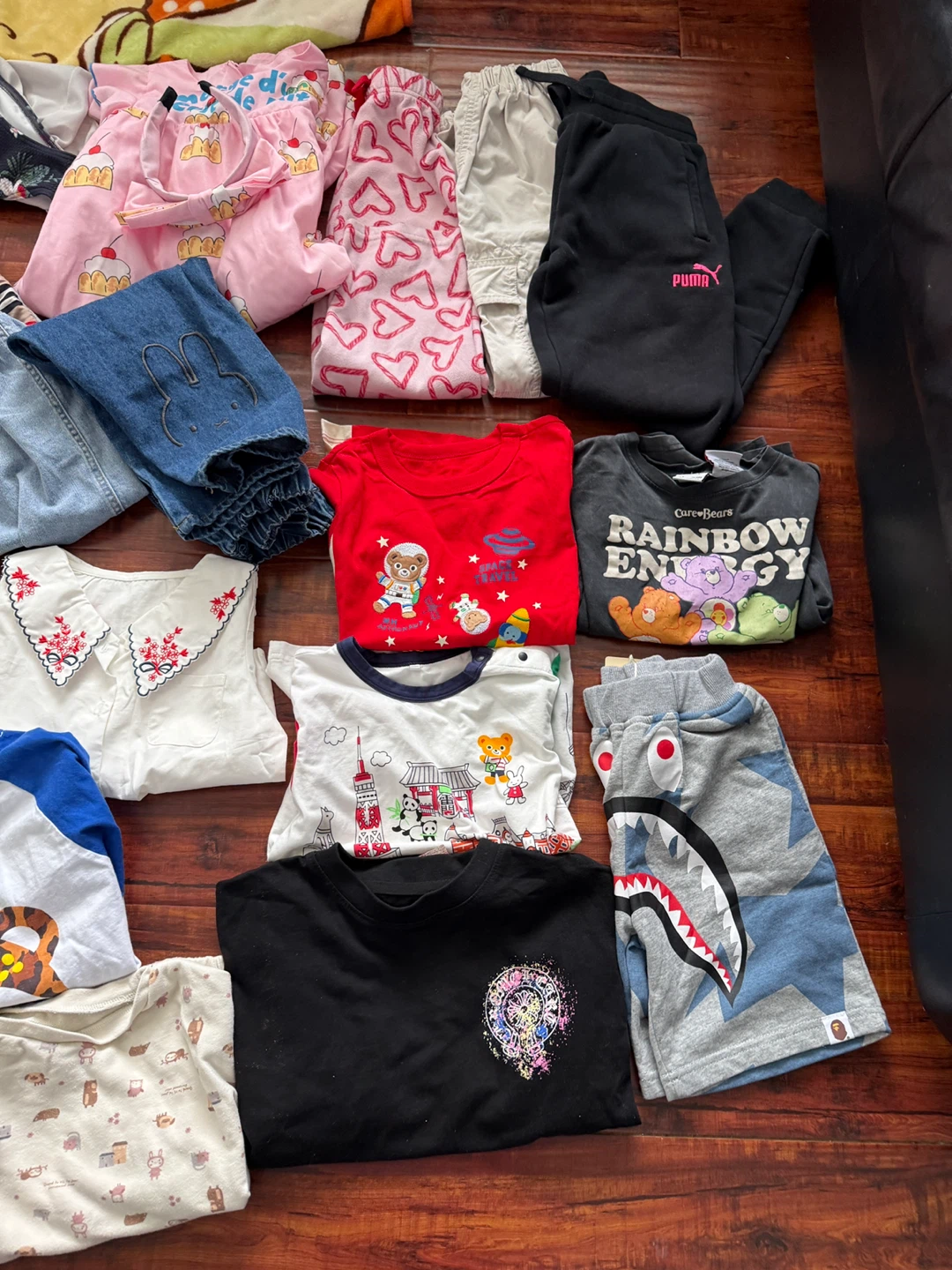 Like new condition clothing bundle for kids ages 5-6 - photo 2