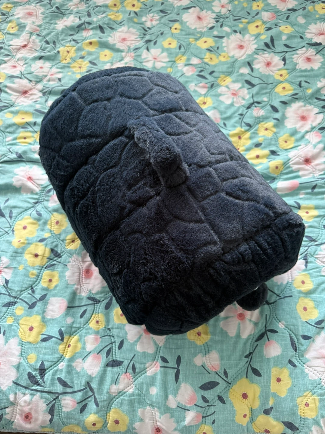 Whisker City Navy Fur Cat/Small Dogs Hide Hut Bed 16Lx12W - photo 4
