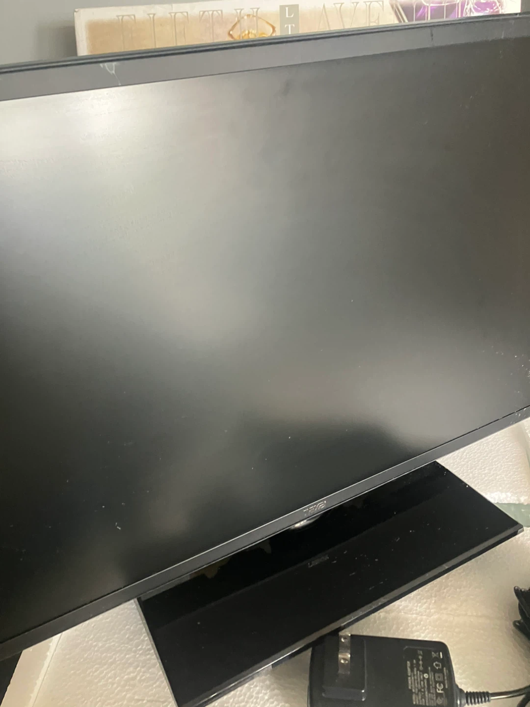 RCA 32" LED HD TV/DVD Combo RL... - photo 3