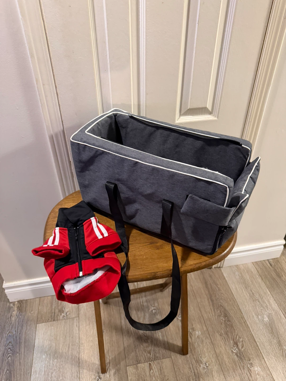 Pet Carrier Bag and Dog Jacket - photo 2
