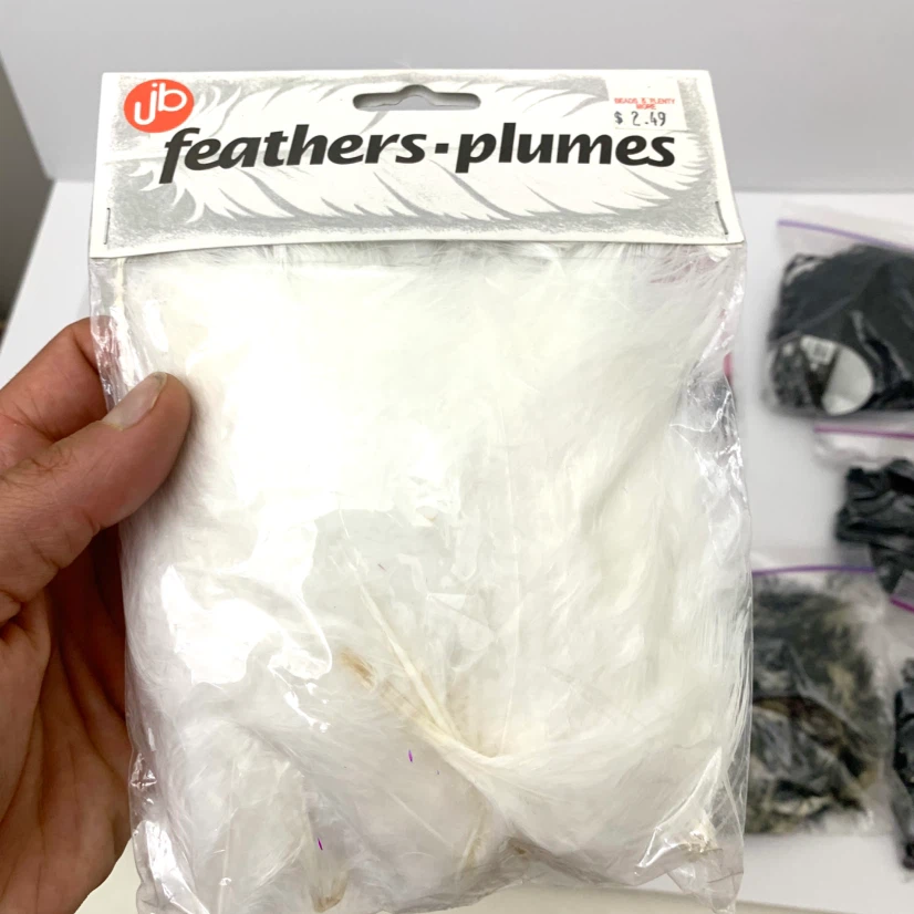 Craft Feathers White Black Feathers Arts Crafts DIY Bulk Lot - photo 5