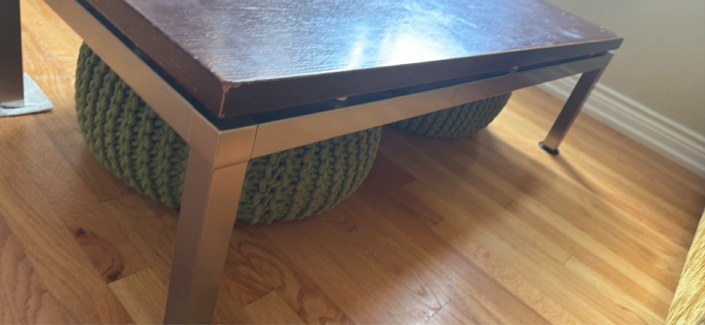 Wood top coffee table with metal legs - photo 2