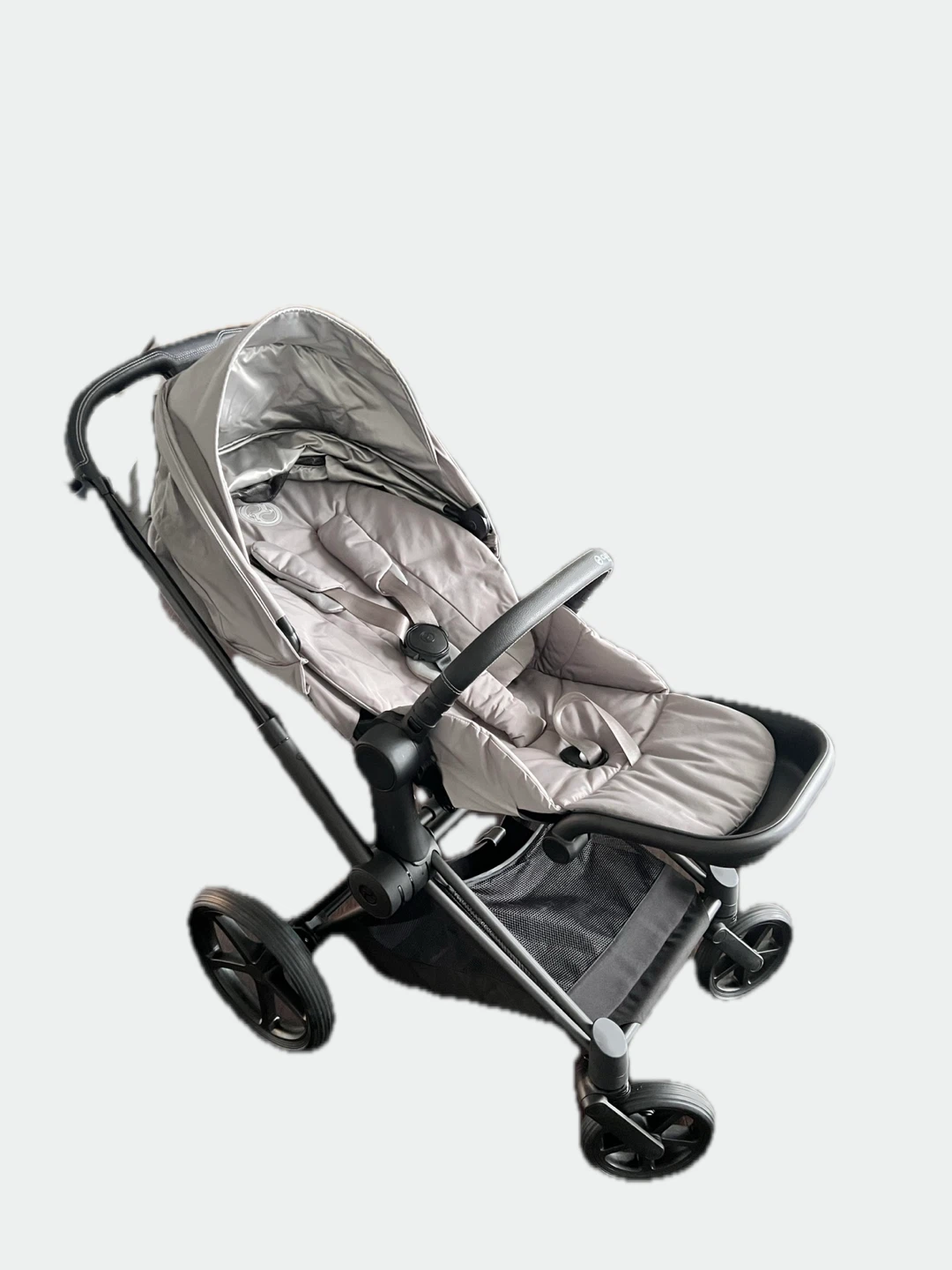 Cybex Priam 4 Matte Black w/ Mirage Grey - photo 3