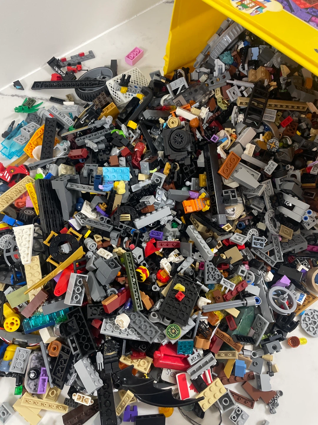 LEGO CLASSIC Large Creative Brick Box - photo 3