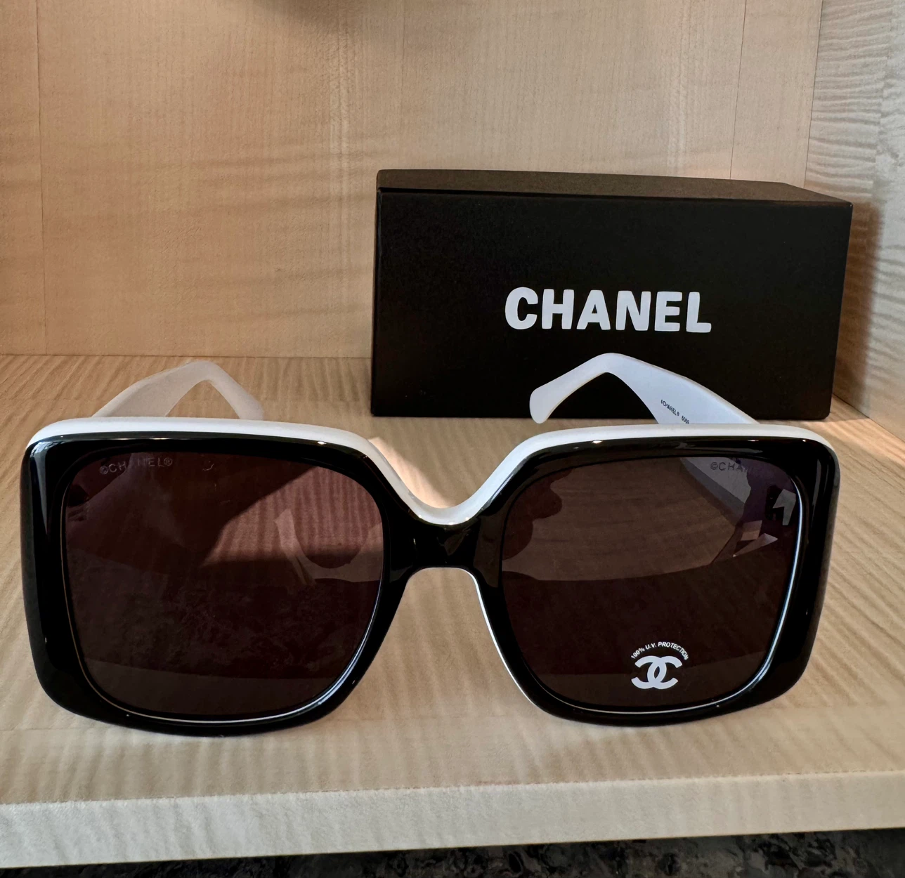 CHANEL Sunglasses