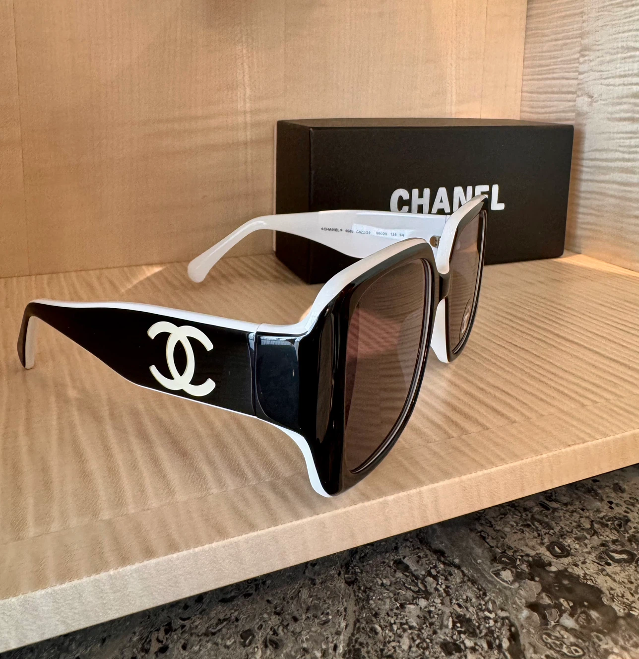 CHANEL Sunglasses - photo 2