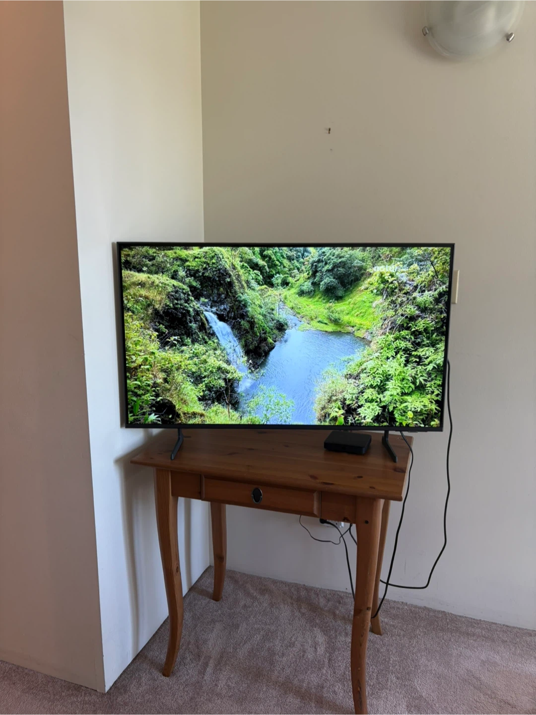 Samsung 43” Crystal UHD 4K Smart TV (2024 model) - photo 2