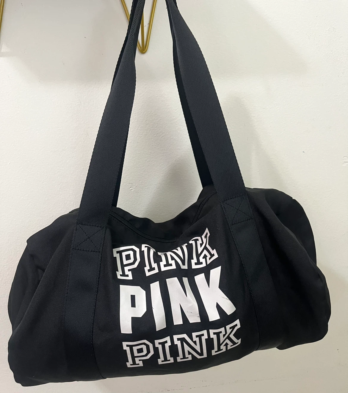 Victoria's Secret PINK Black Duffle Bag - photo 2