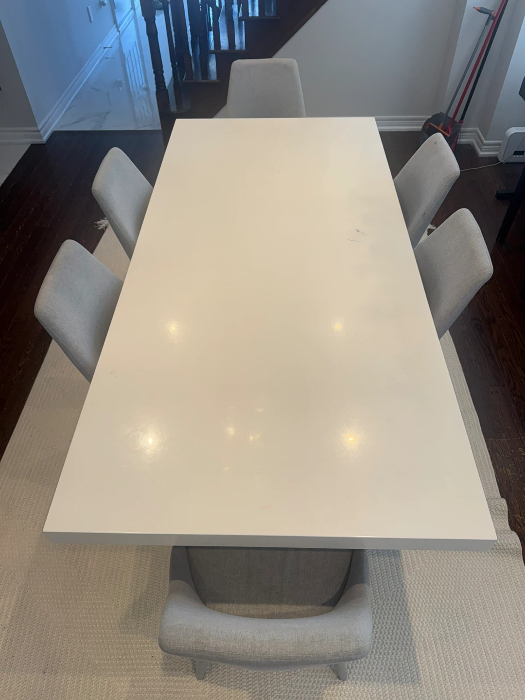 White Dining Table with 6 Chairs