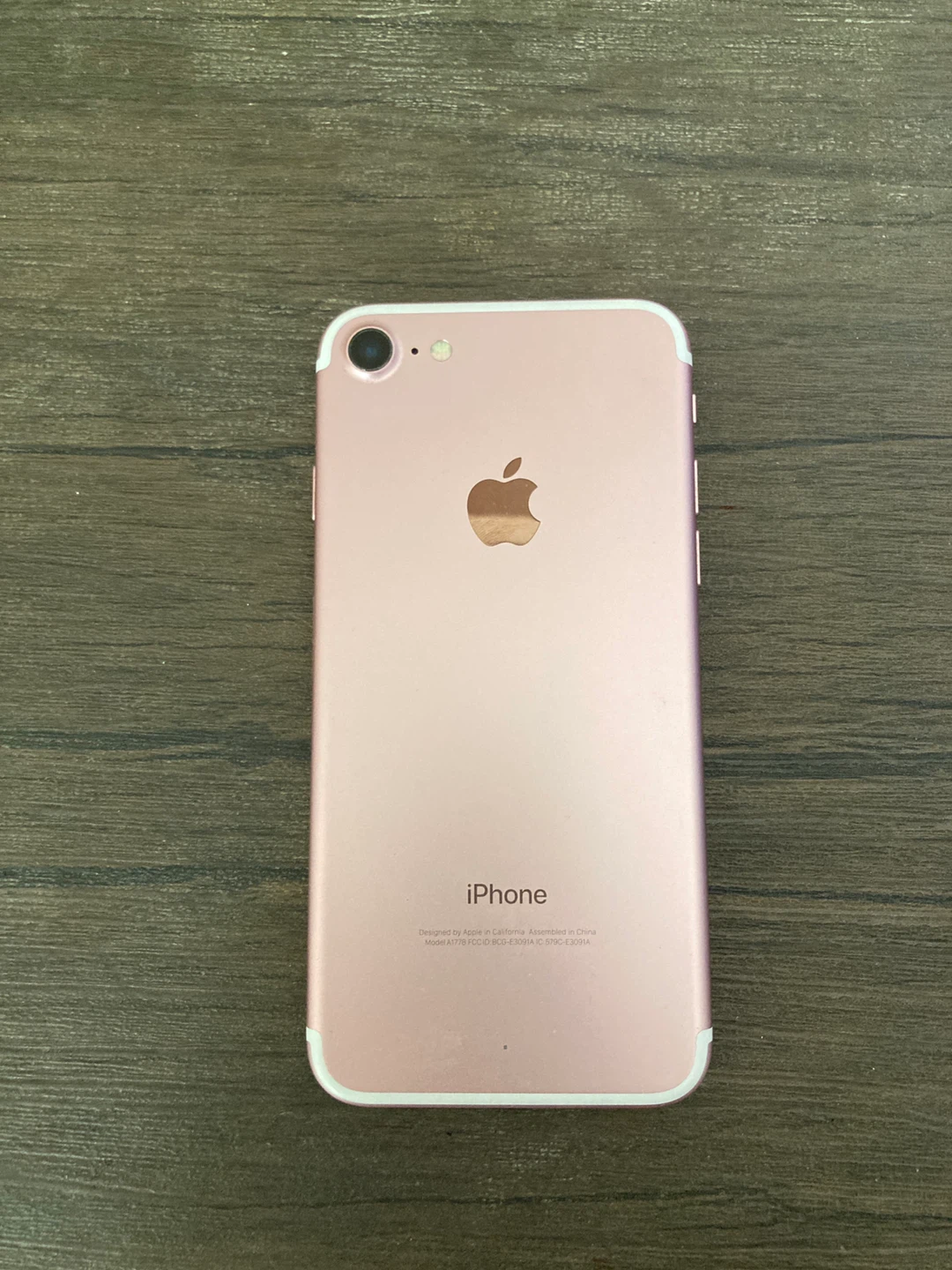 iPhone 7 Rose Gold - photo 2