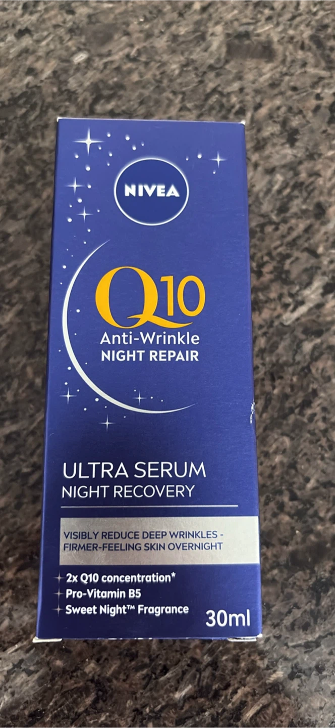 NEW Nivea Face Serum/Refiner