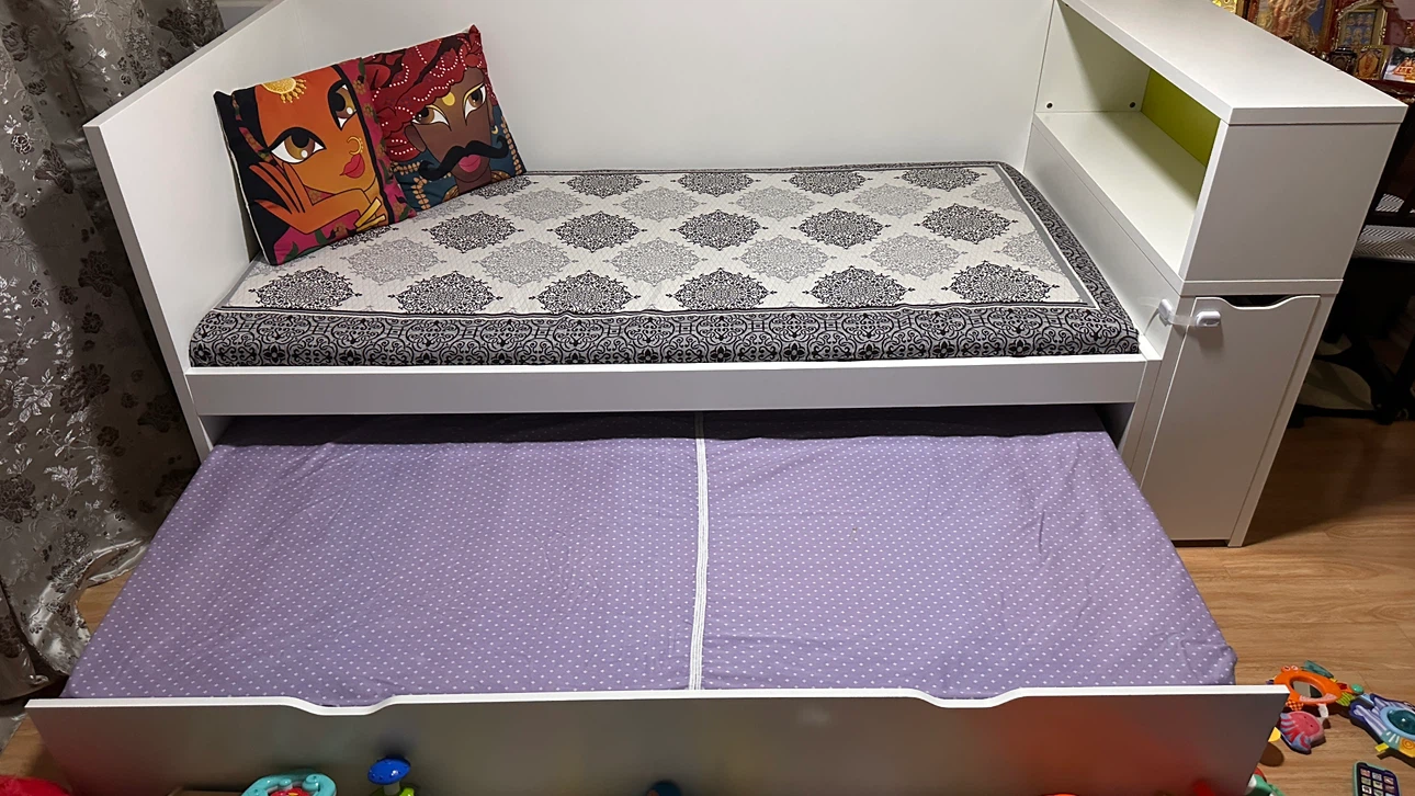 Daybed with Trundle & Storage – Excellent Condition - photo 3