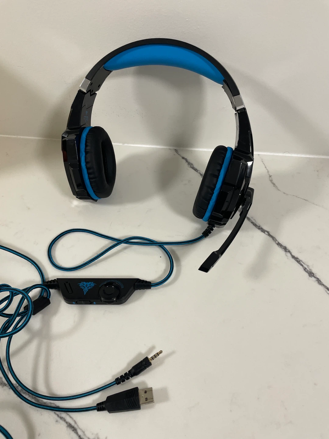 Gaming Headset with Microphone - Black and Blue