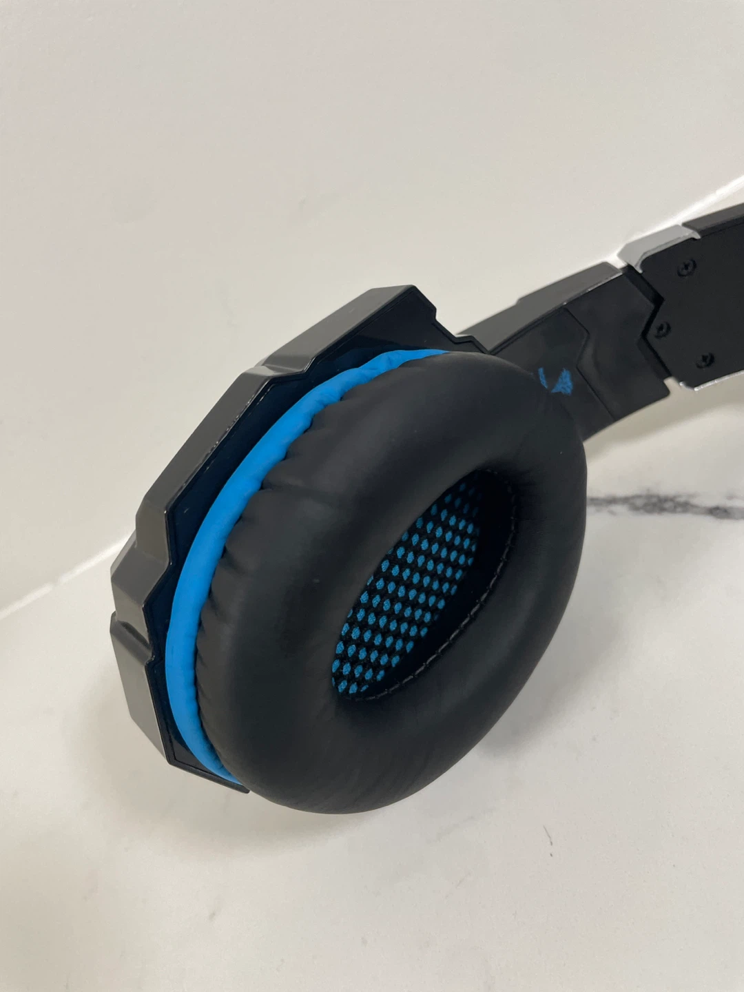 Gaming Headset with Microphone - Black and Blue - photo 3