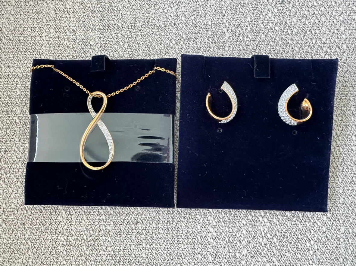 Swarovski Infinity Necklace and Earrings Set - photo 2