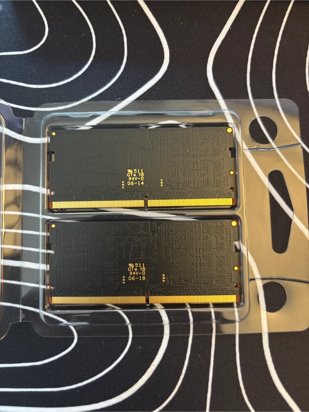 Crucial 2 x 16GB DDR5-5600 SODIMM RAM - photo 2