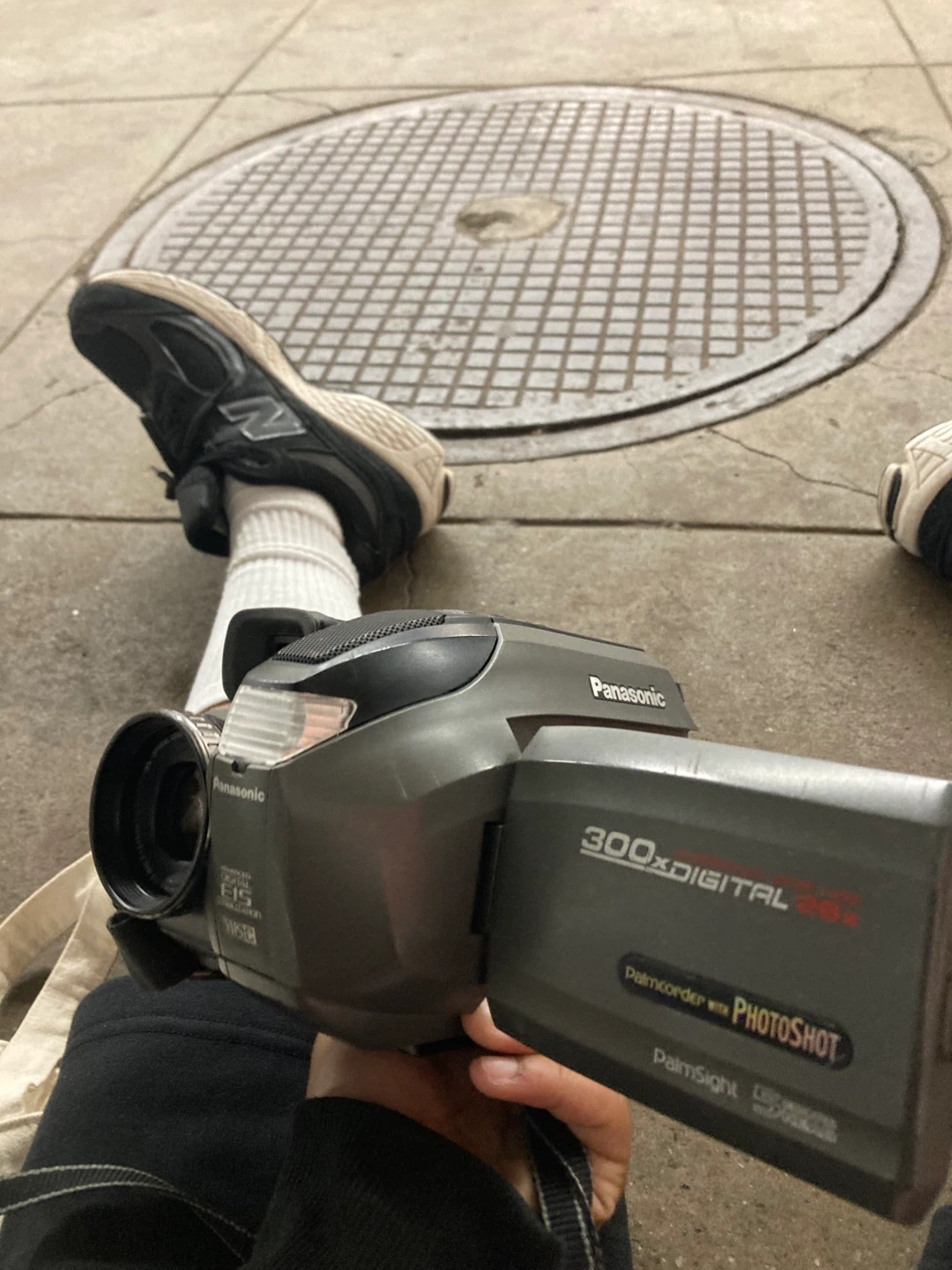 Panasonic Palmcorde Digital Camcorder - photo 3