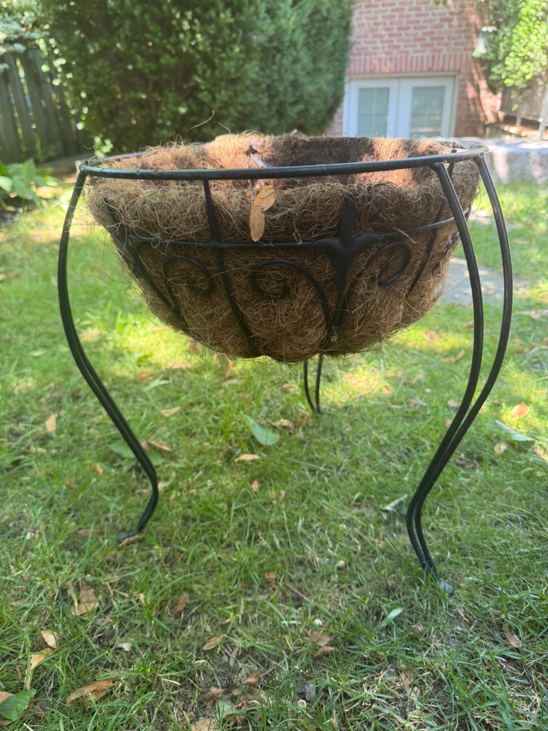 Set of 3 Hanging Planters with Stands