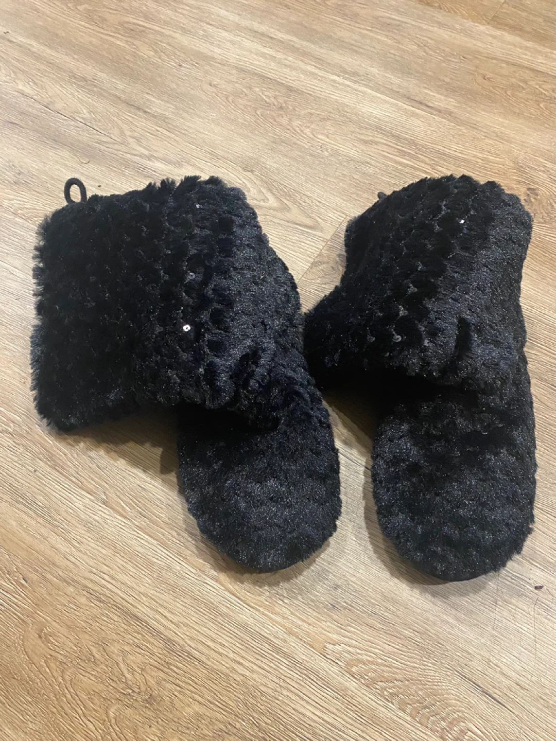 *NEW* Fuzzy Boot Slippers with Pom Poms - photo 4