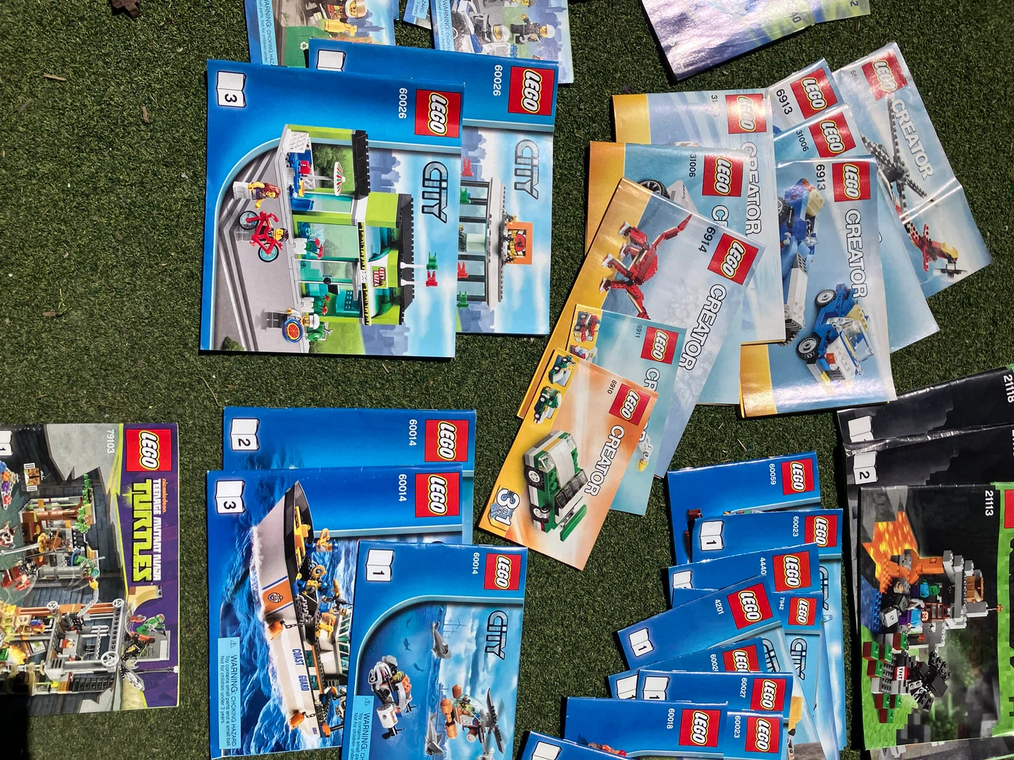 Assorted LEGO sets - photo 2
