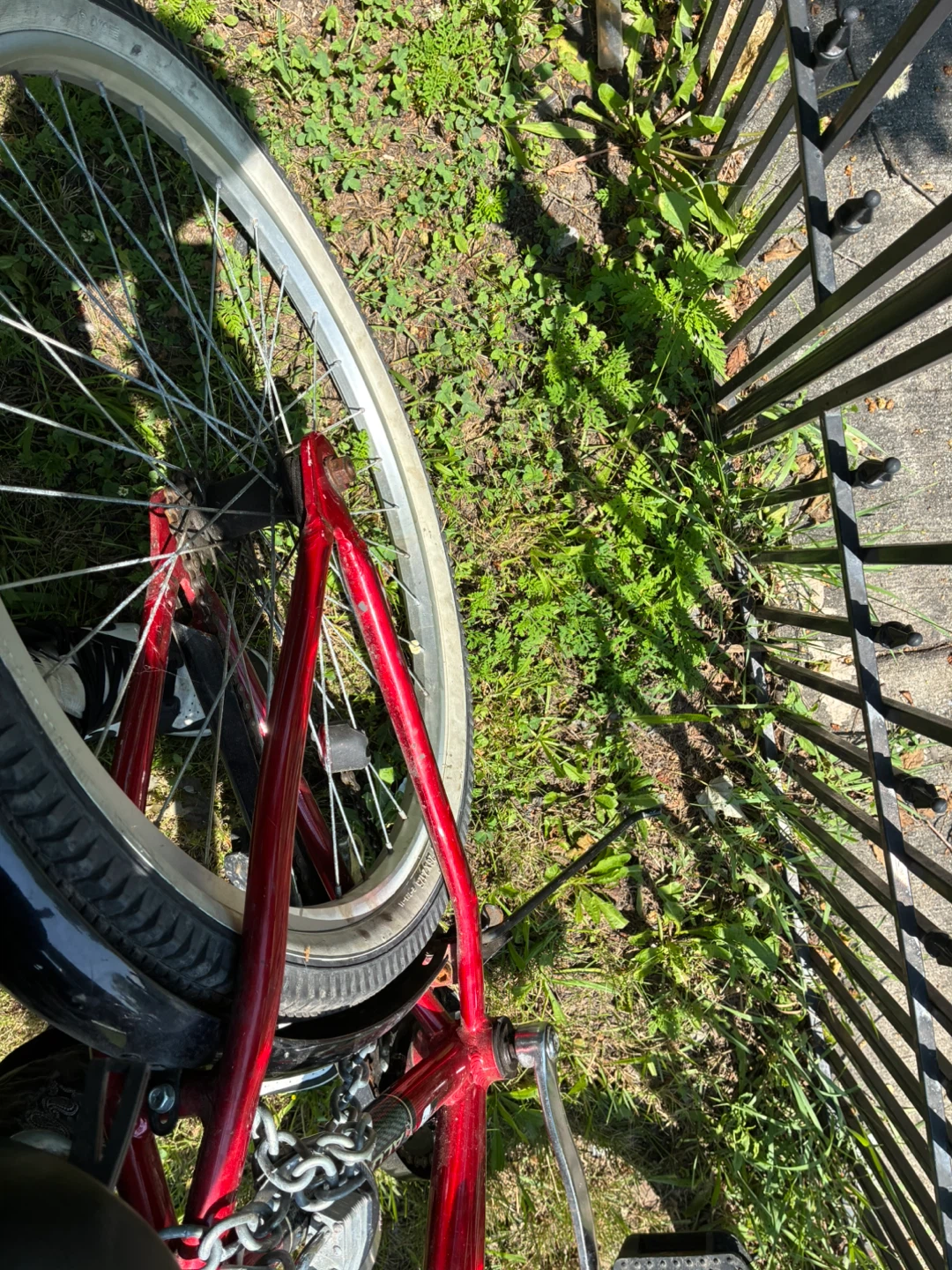 Red Cruiser Bike - photo 4