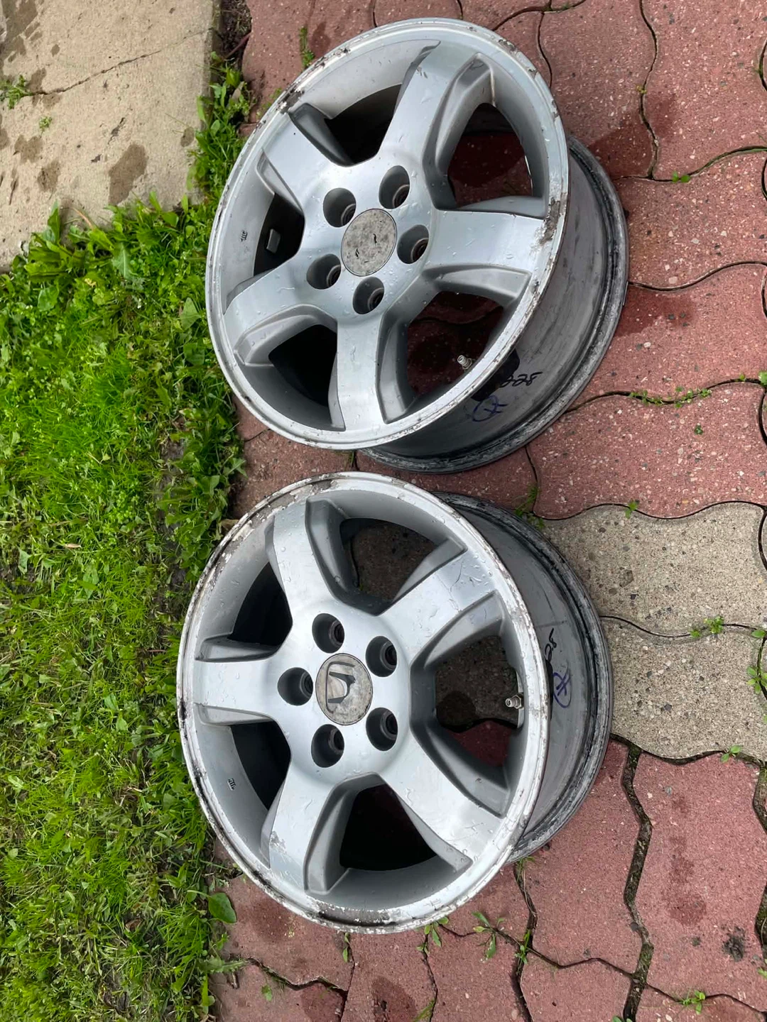 Set of 4 Honda Alloy Wheels - photo 3