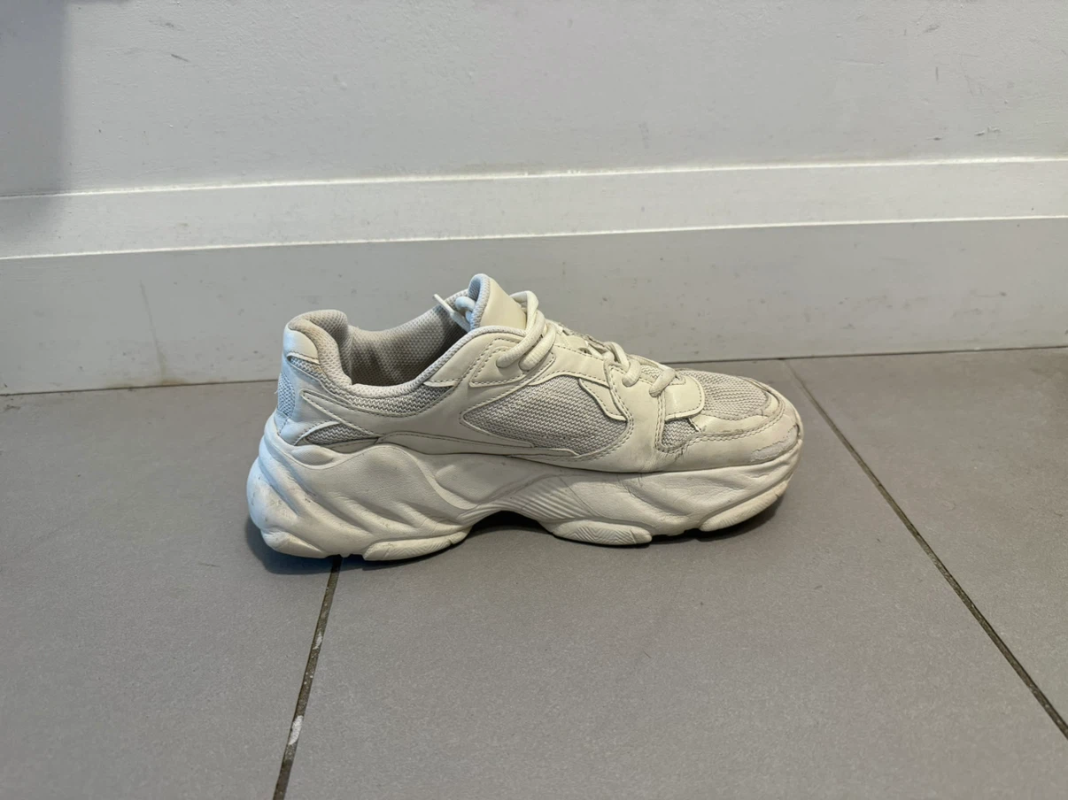Men Chunky Sneakers US 9