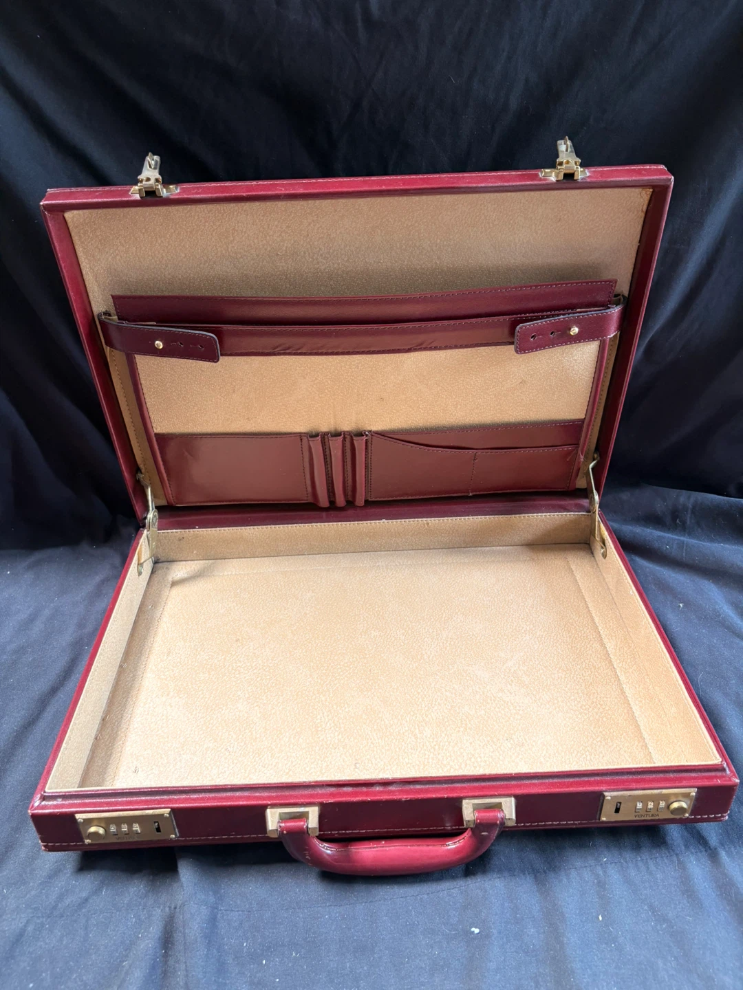 Vintage Ventura Red Leather Briefcase - photo 3