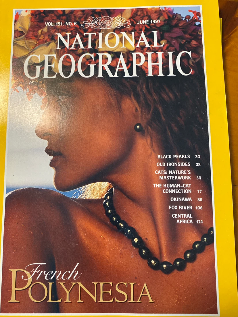 Collection of National Geographic Magazines (1997) - photo 2