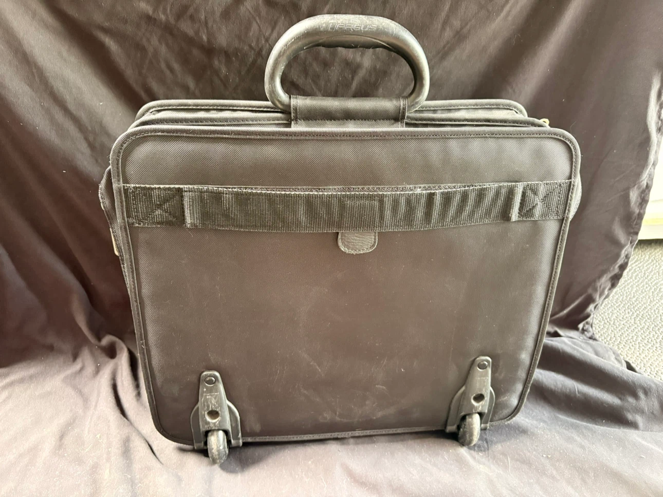 Targus Laptop Bag with Wheels - photo 2