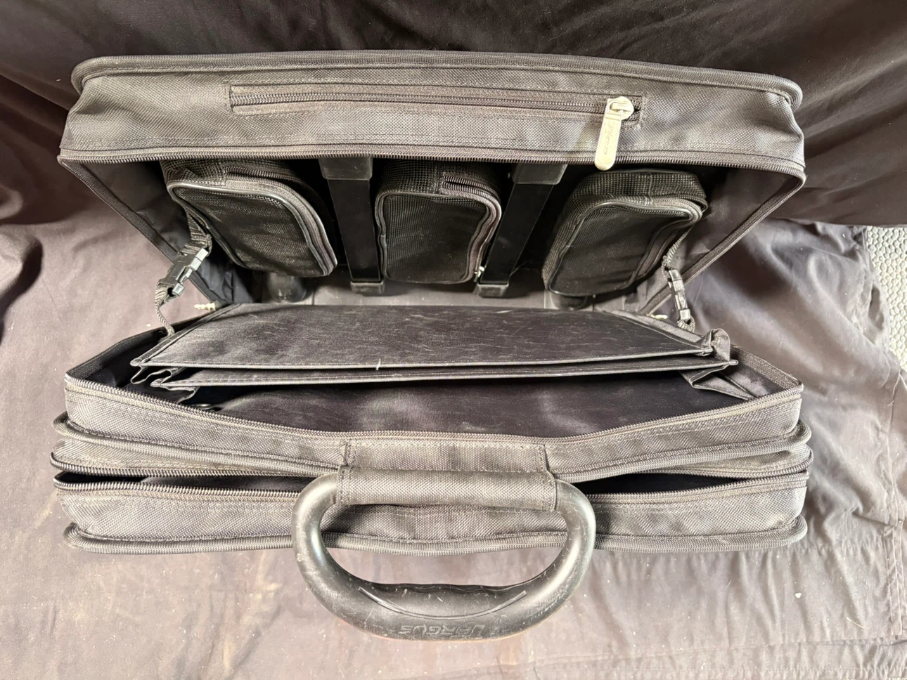 Targus Laptop Bag with Wheels - photo 3